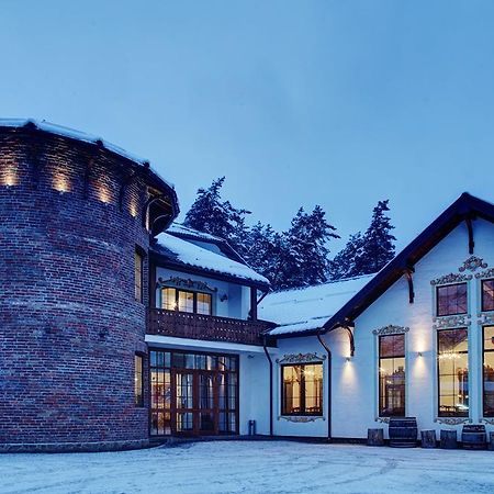 Shpatser hotel Briukhovychi Buitenkant foto
