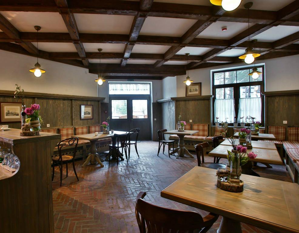 Shpatser hotel Briukhovychi Buitenkant foto