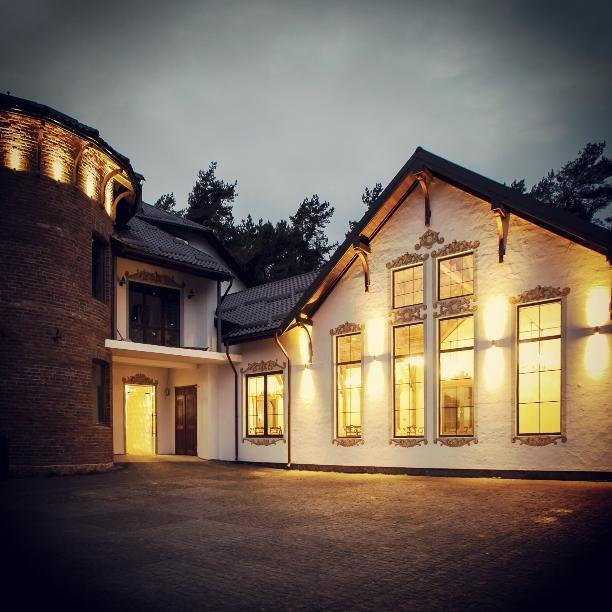 Shpatser hotel Briukhovychi Buitenkant foto
