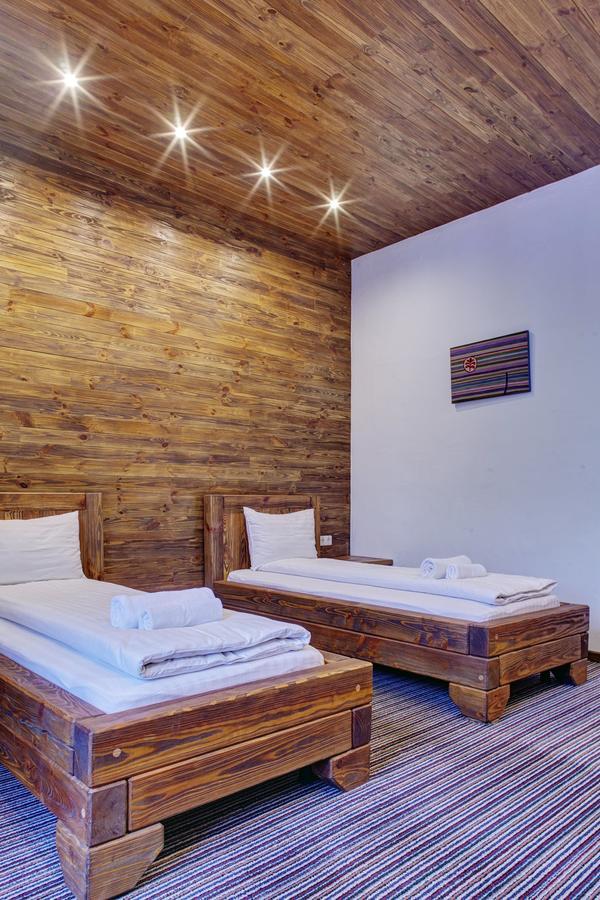 Shpatser hotel Briukhovychi Buitenkant foto