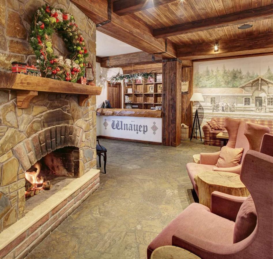 Shpatser hotel Briukhovychi Buitenkant foto